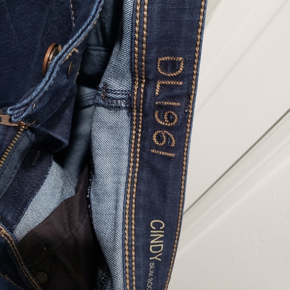 DL1961 Cindy Slim Boot Cut Jeans 27 - Picture 6 of 6